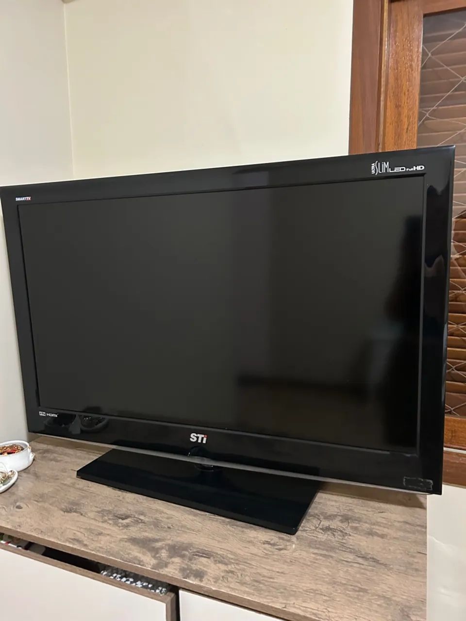 Tv para conserto ou retirada de peças 