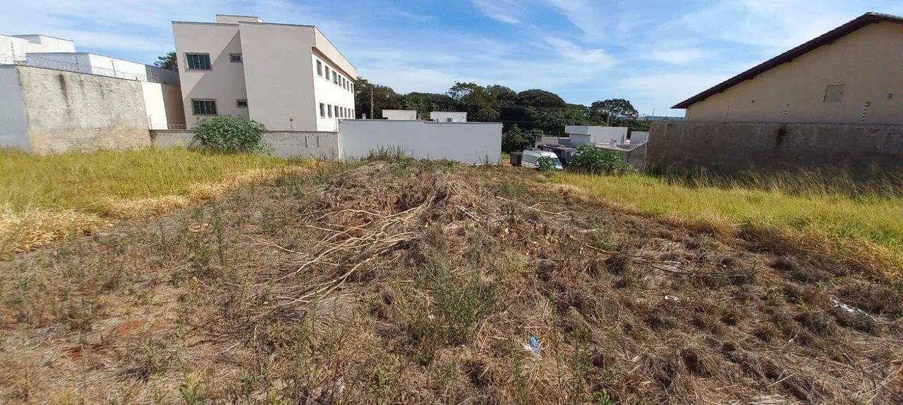 Terreno à venda, 300 m² por R$ 200.000,00 - Jardim das Américas 3ª Etapa - Anápolis/GO