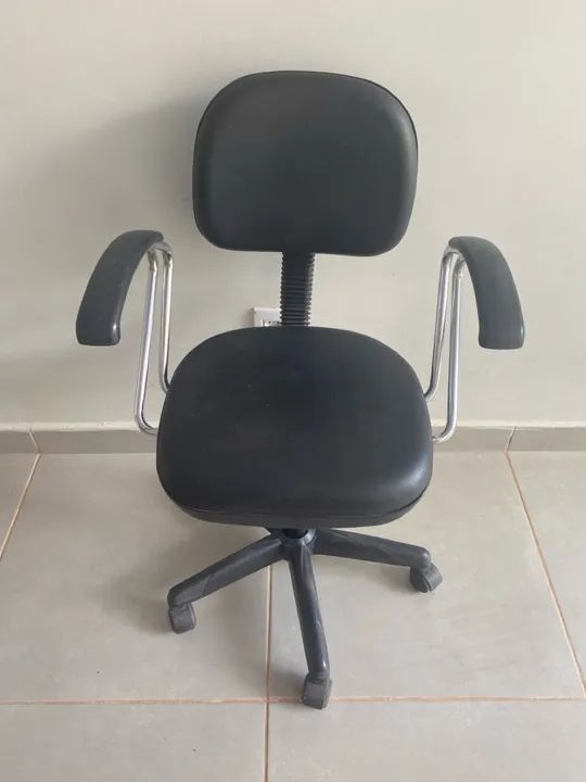 Cadeira escritório com regulador de altura  - Foto 3