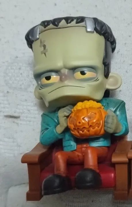 pop mart monsters universal - frankenstein