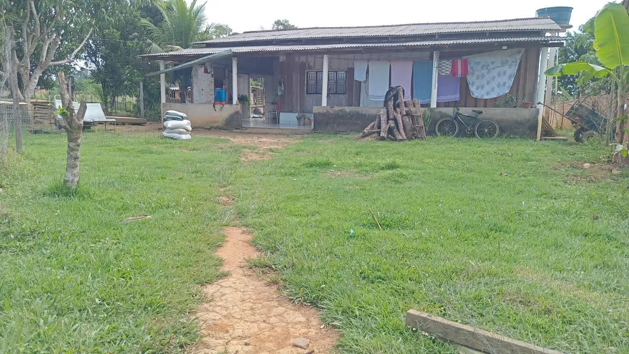 Chácara completa a 2,5 km do Alto Jamari