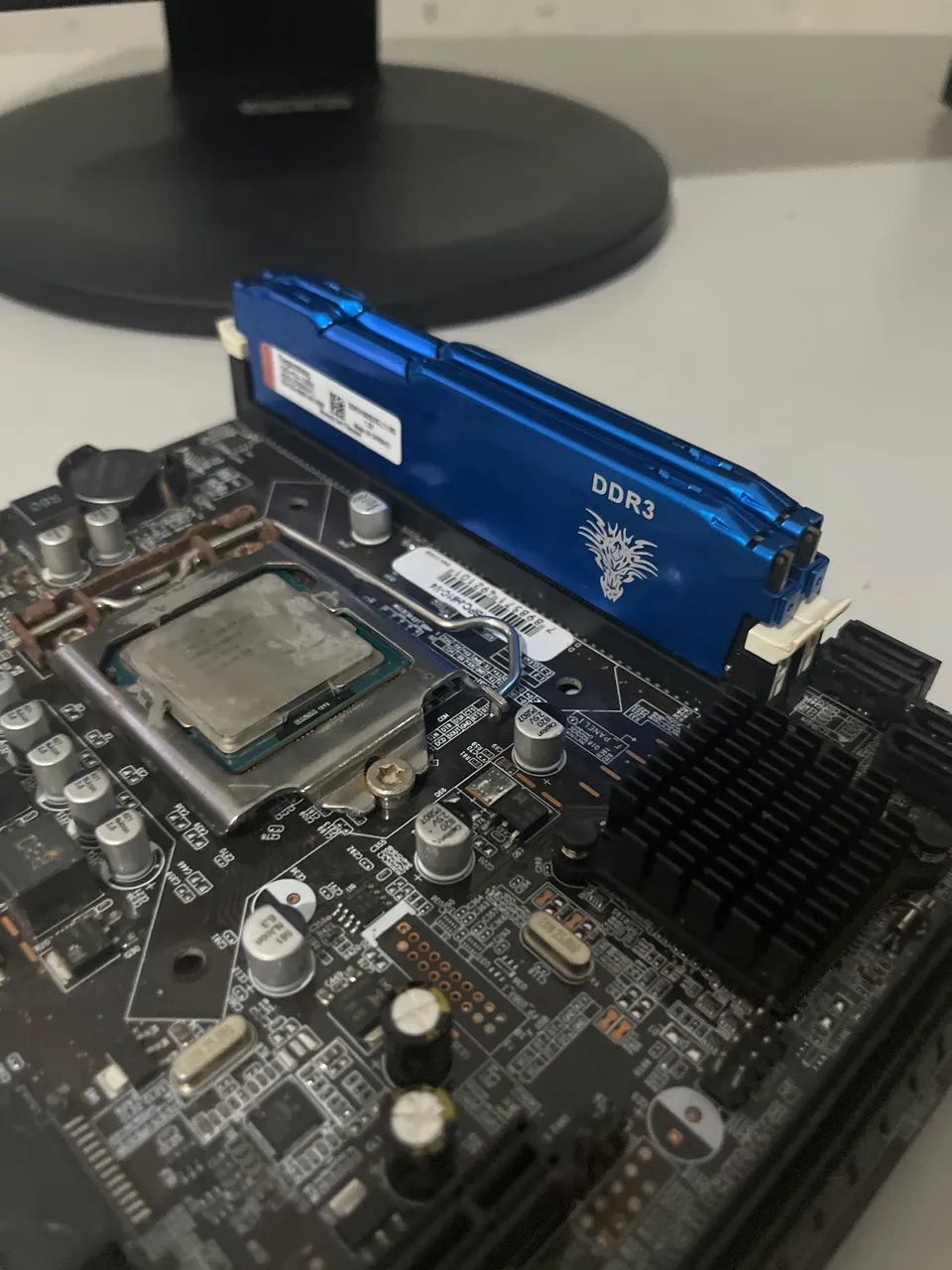 Yongxinsheng 8GB DDR3 RAM Memory 2 Pieces + Xeon 1230 v264186563654914122