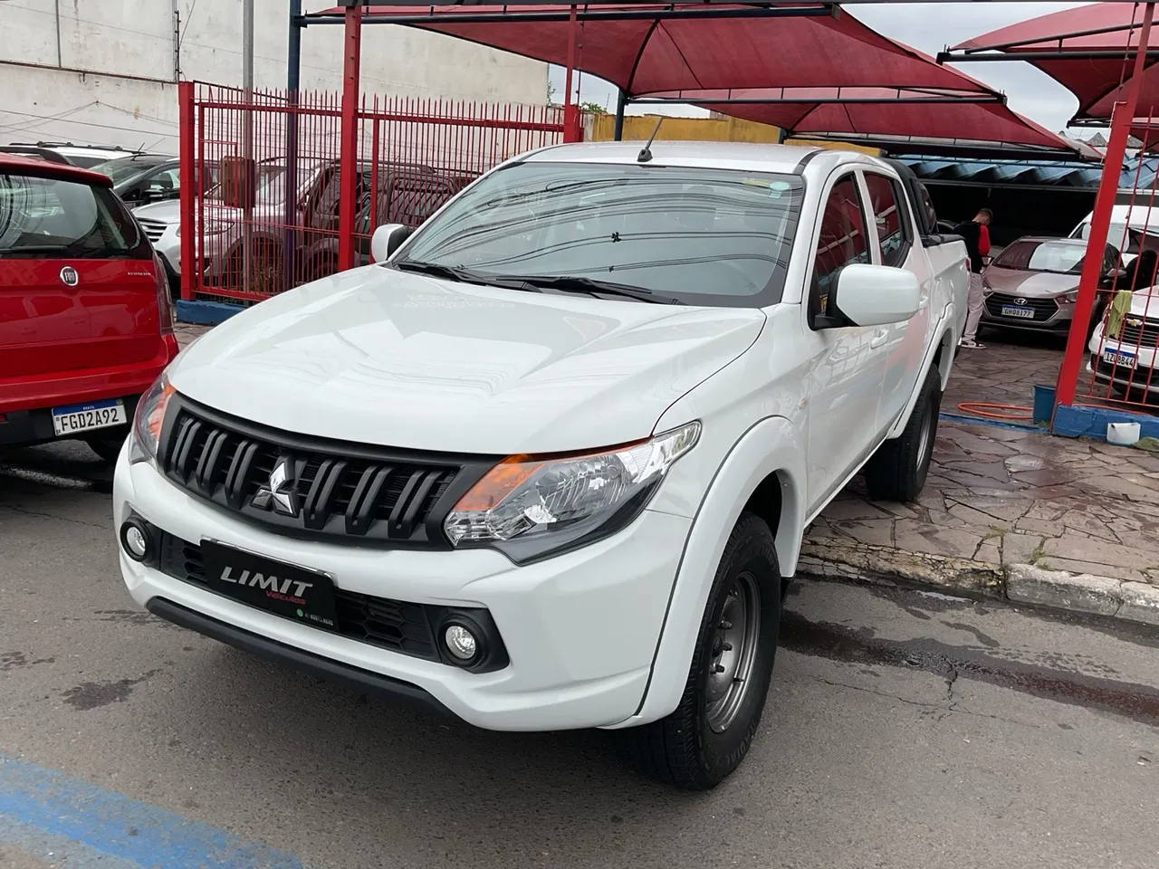 L200 triton Sport 2.4 gl diesel 4x4