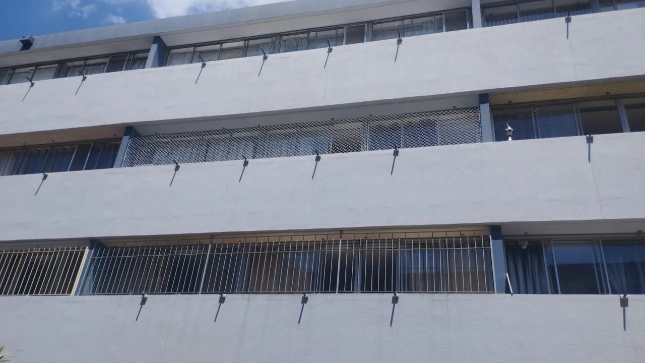 Janelas com rede de proteção 