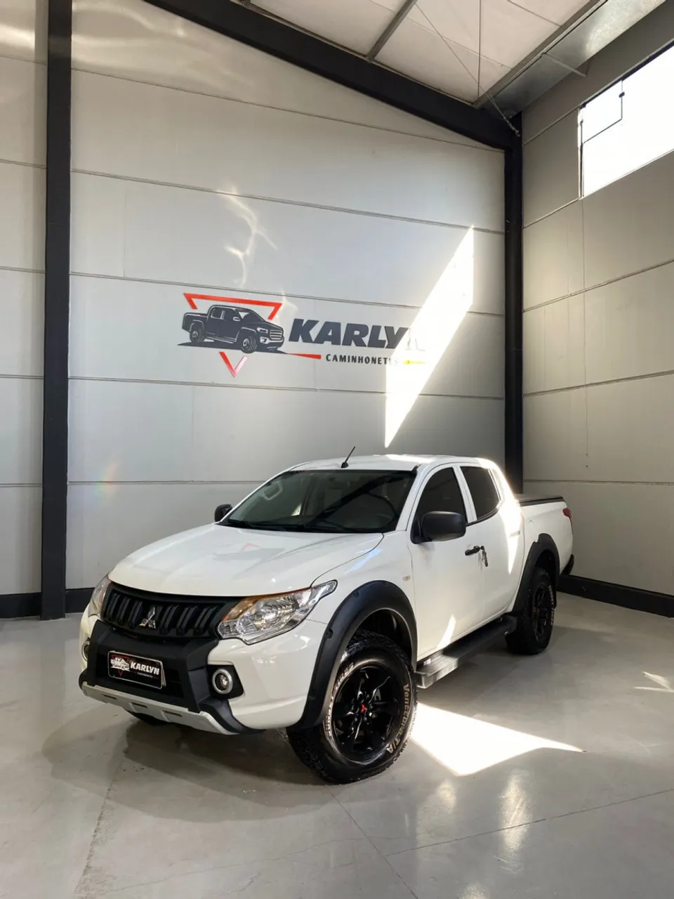 Mitsubishi L200 Triton Sport GL 4x4 Die. Mec. 2022 Diesel