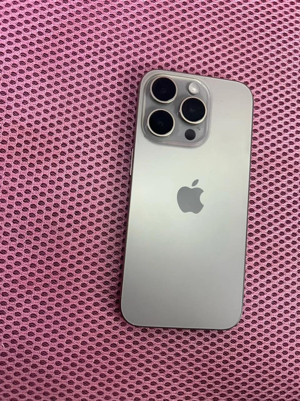 iPhone 15 pro 512gb
