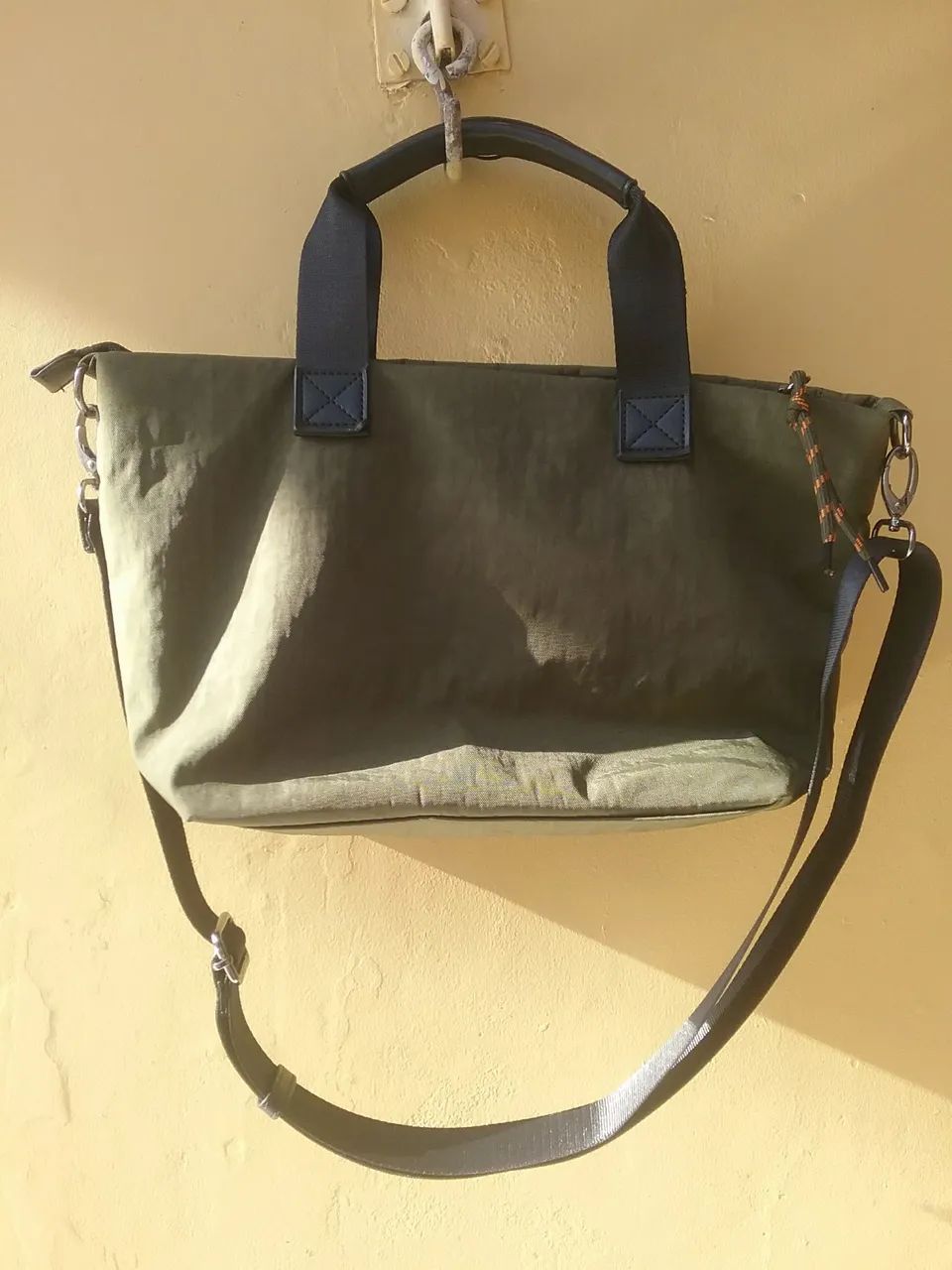 Bolsa Garfield Verde com Alça Transversal - Foto 2