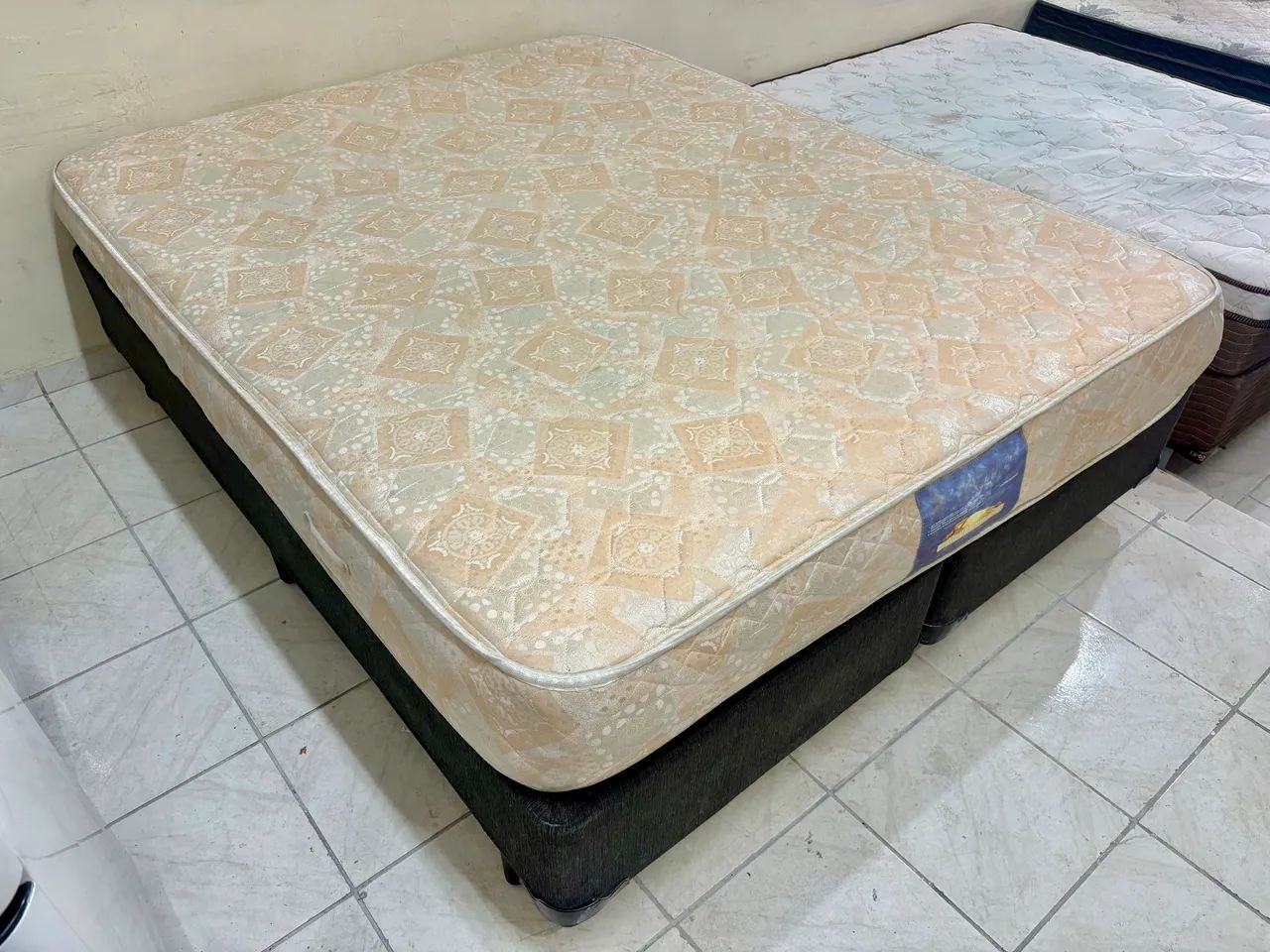 Cama box de casal Queen , cama Queen  - Foto 2