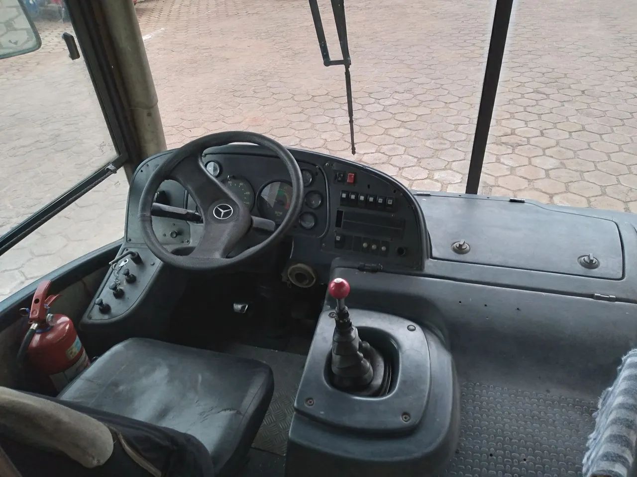 Ônibus Escolar em Ótimo estado - Foto 4