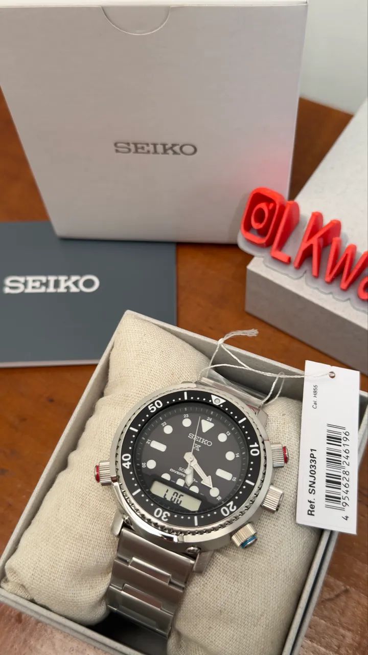 Relógio Seiko Prospex Solar Hybrid Arnie Diver SNJ033 - Acessórios