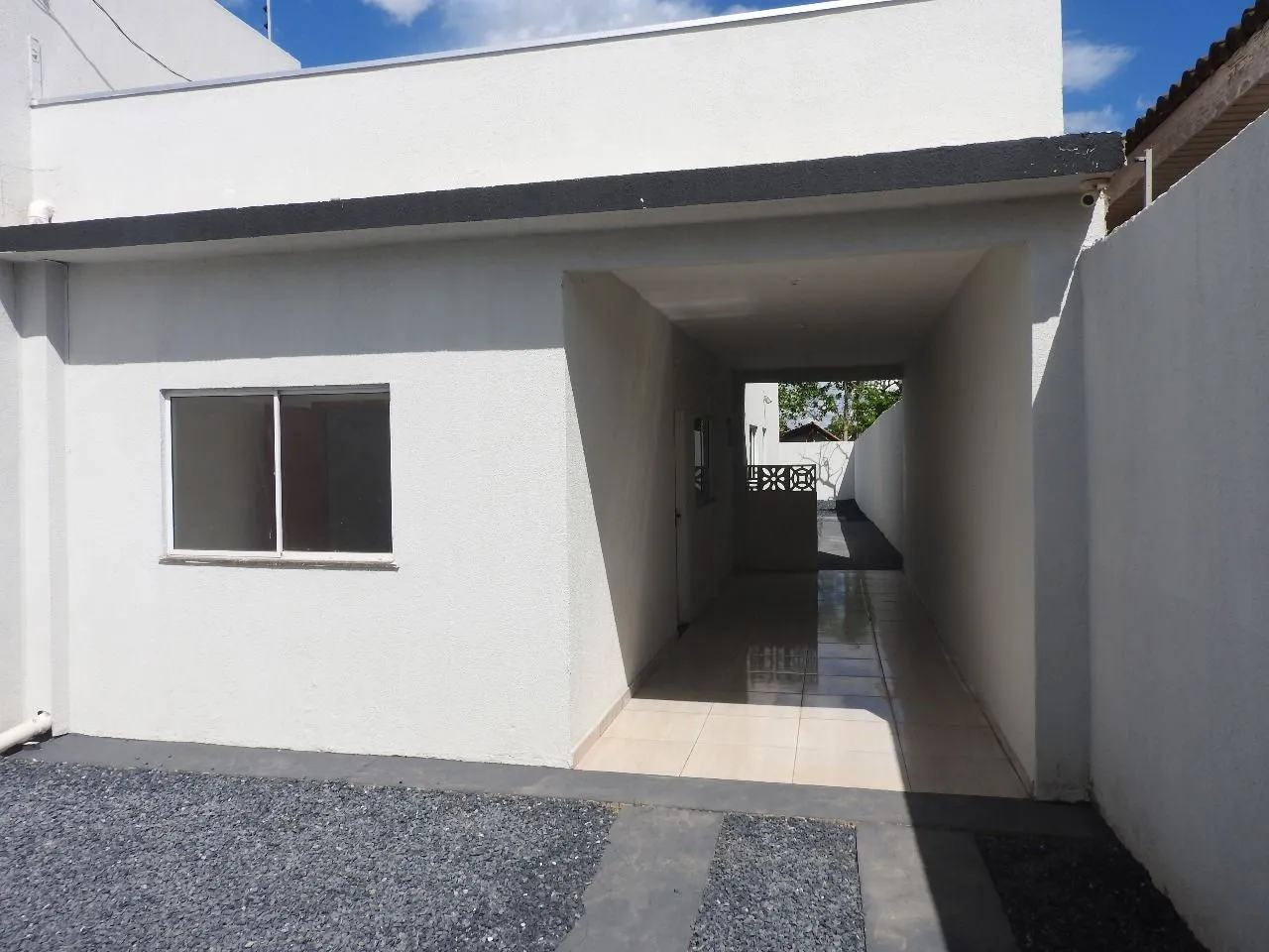 Vende-se Casa com 2/4 no bairro Ouro Verde em Várzea Grande-MT