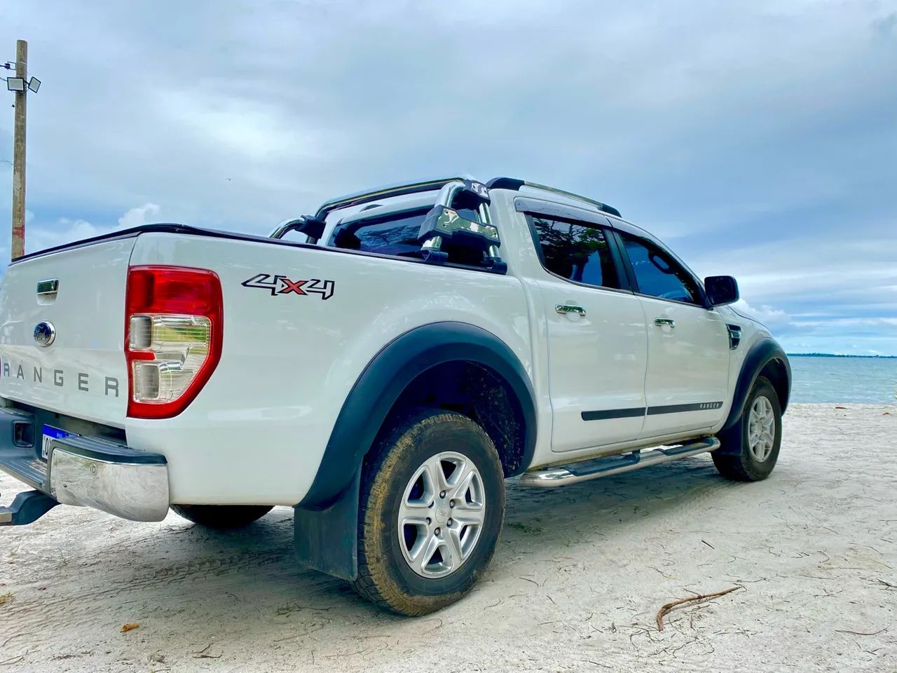 Vendo FORD RANGER XLT 2.5  com GNV