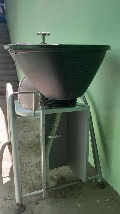 Cadeira  cirandinha para manicure  - Foto 6