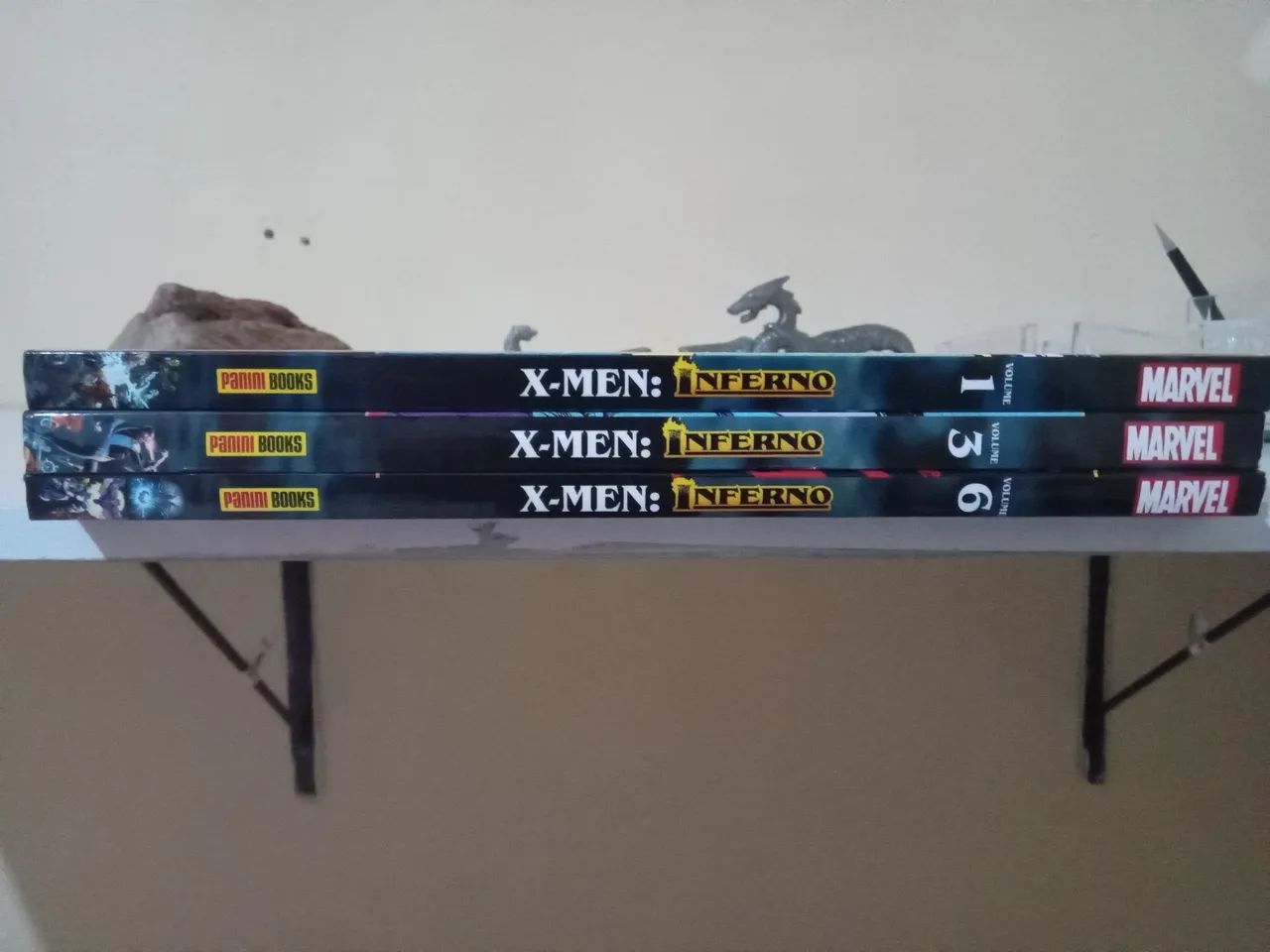 Hqs dos X-Men Inferno - Edições 1, 3, 6 da panini comics - Foto 5
