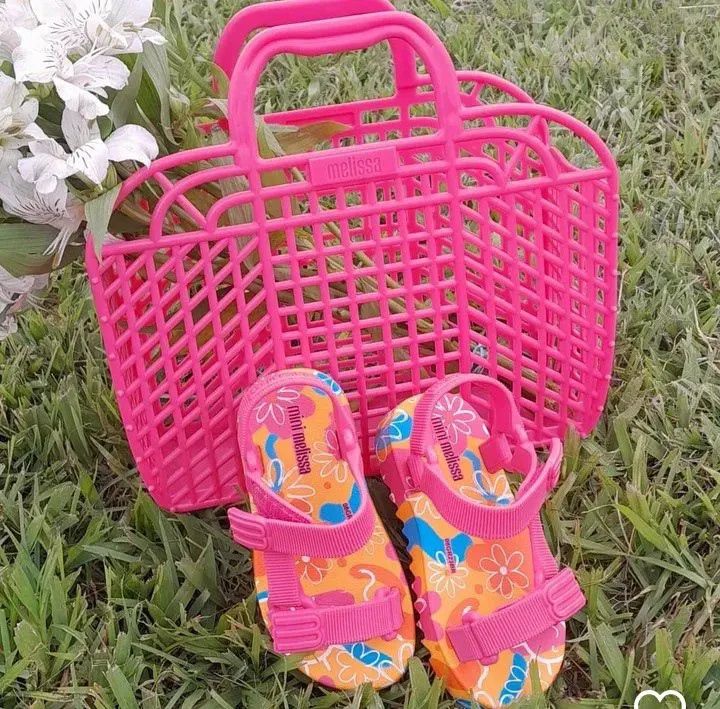 Mini Melissa com bolsa nova sem uso 