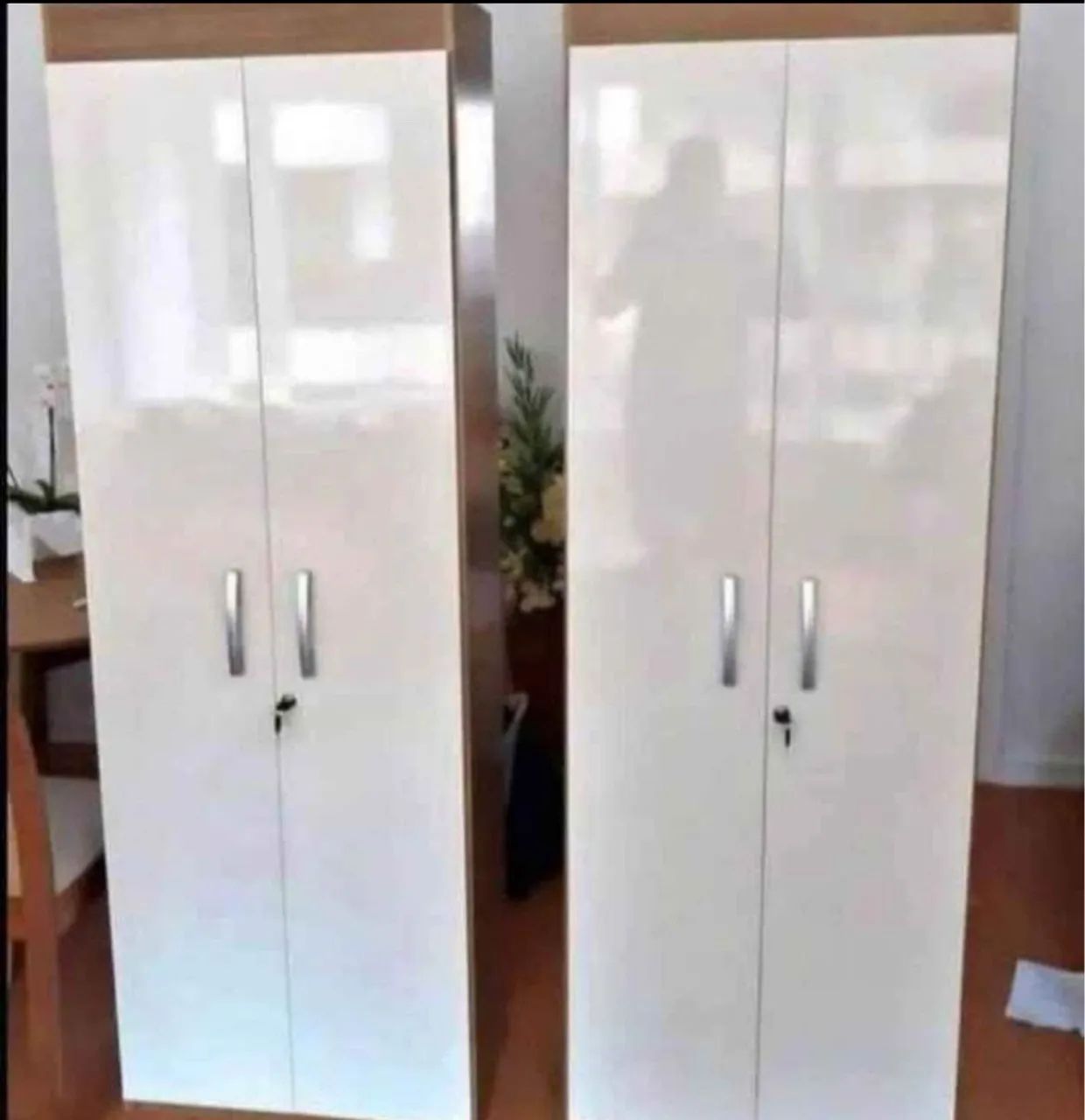 Vendo Armário Multiuso com chave  - Foto 2
