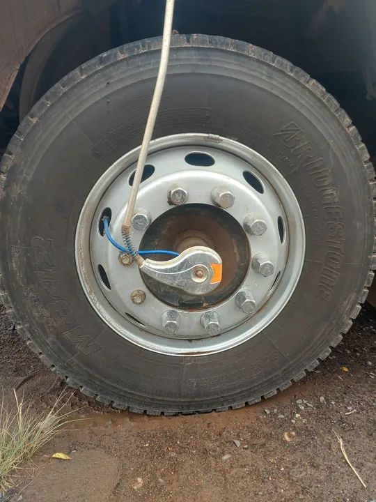 Caminhão Mercedes-Benz 1618 Plataforma - Foto 4