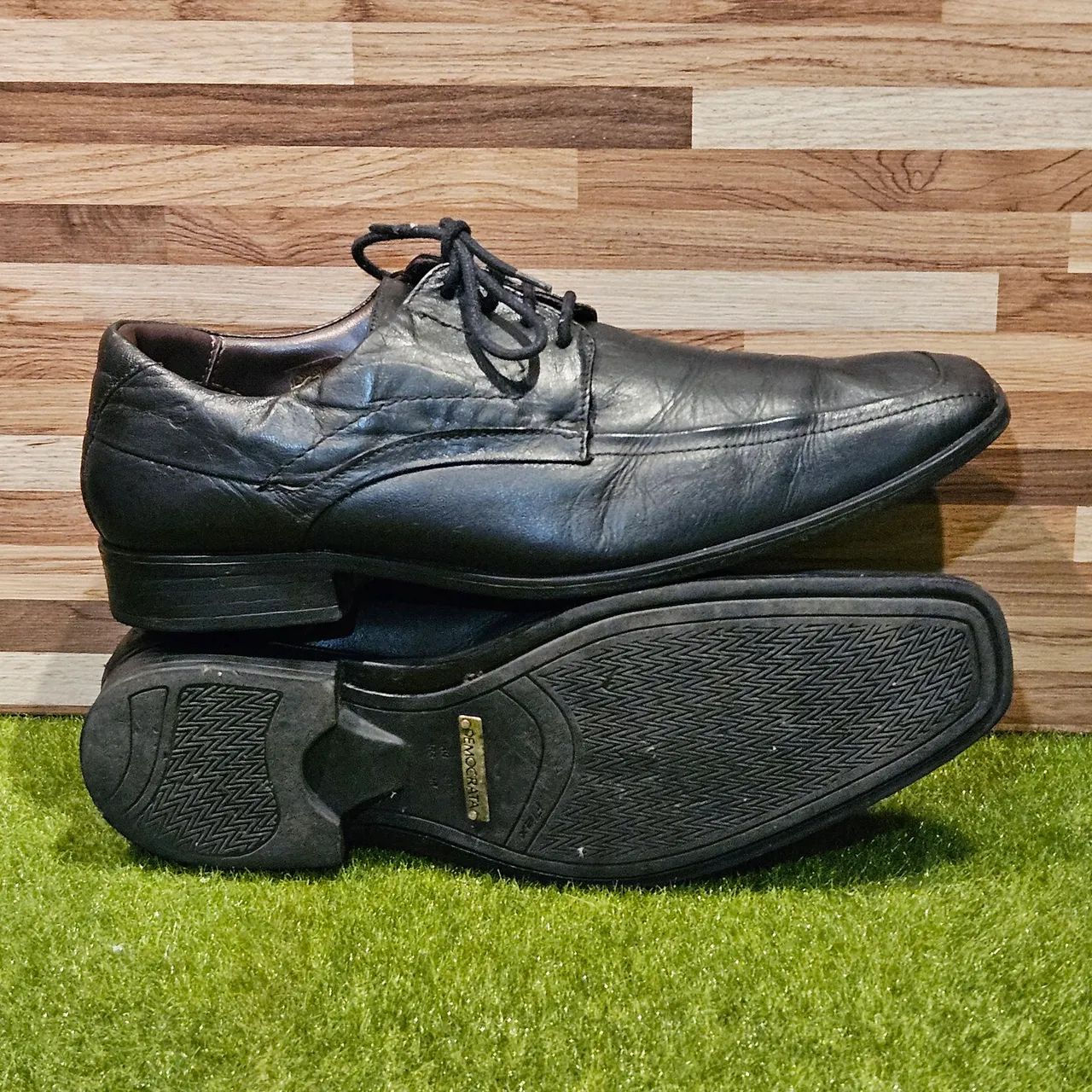 2 Pares Sapatos de Couro Tam 39 (Lote) - Foto 4