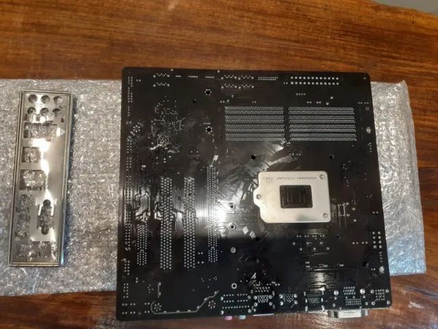 Placa mãe gigabyte b250 d3h ddr4 - Foto 4