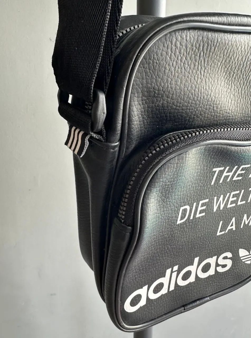 bag adidas de couro preta - Foto 2