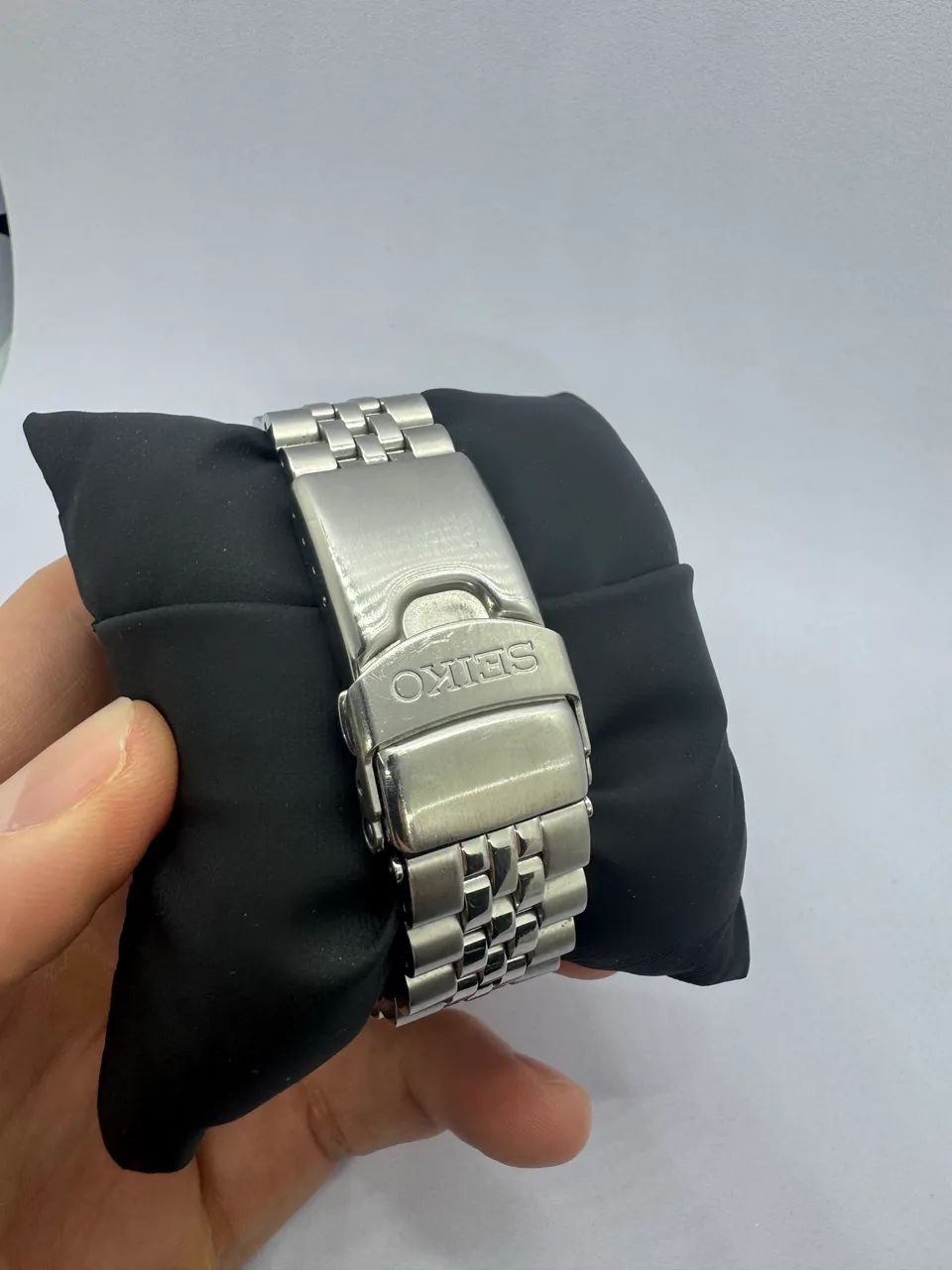 Relógio Seiko GMT ?Bruce Wayne? - Foto 4