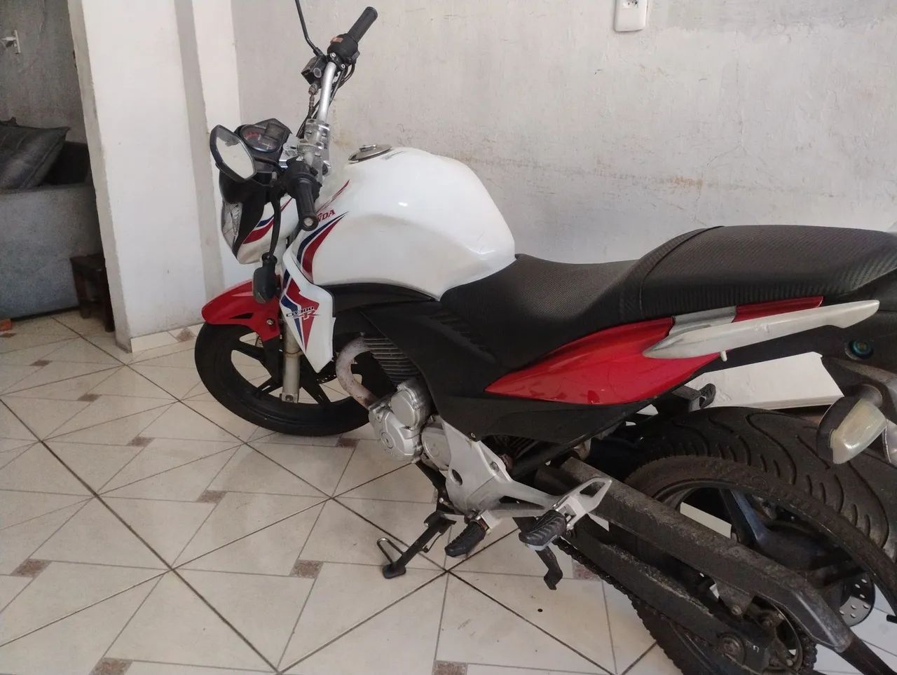 CB300R Tricolor 2015 Nova - Foto 2