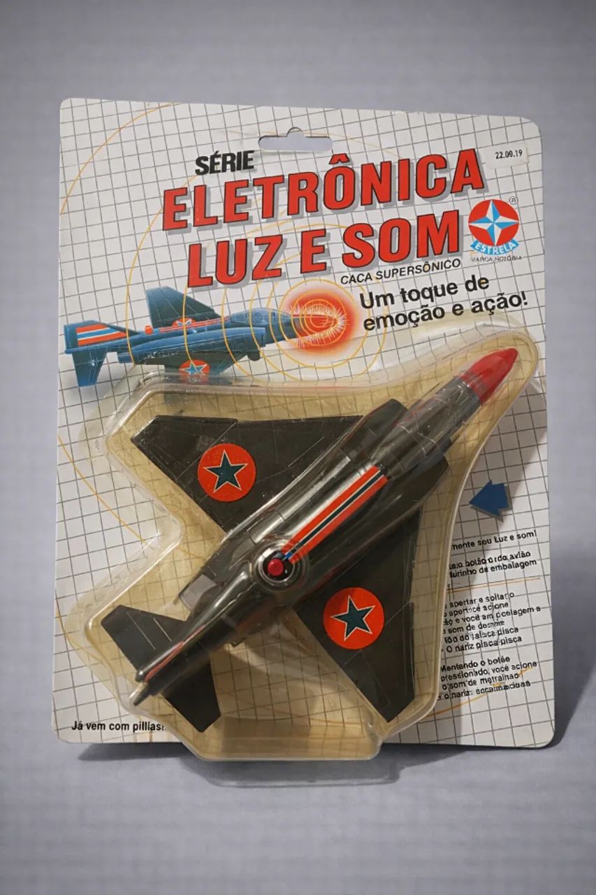 brinquedo estrela caça supersônico coleção eletrônica som e luz - Foto 3