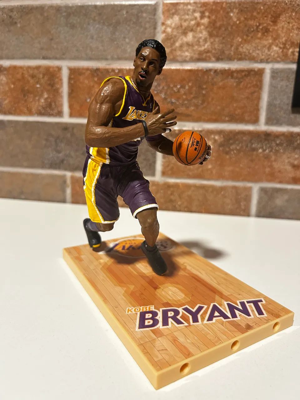 NBA Kobe Bryant フィギュア NBA Mcfarlane Toys - Kobe Bryant #8. - Hobbies e coleções - Setor