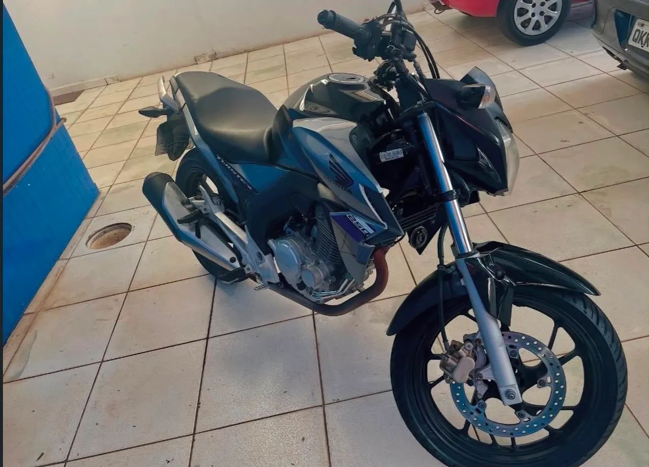 CB 250f Twister - Foto 2