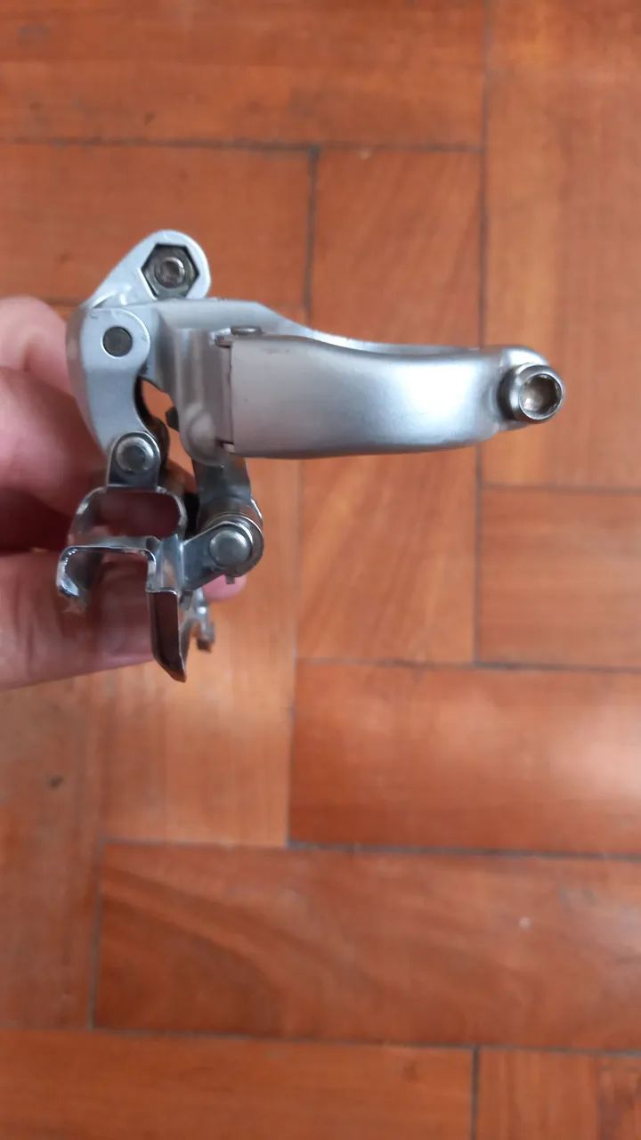 Câmbio dianteiro Shimano Sora °31.8 10v  - Foto 3