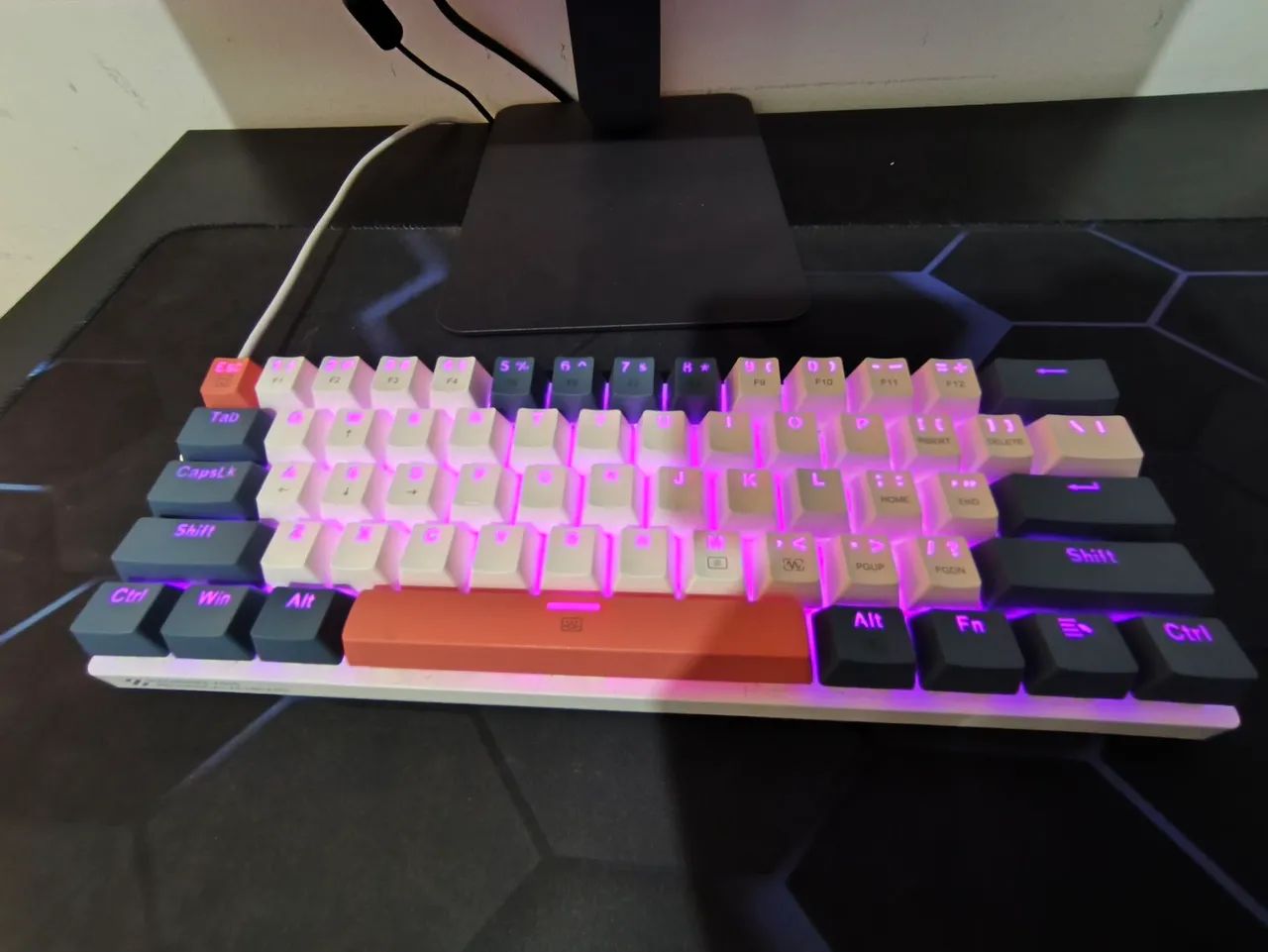 Teclado Gamer machenike K500 B61  - Foto 3