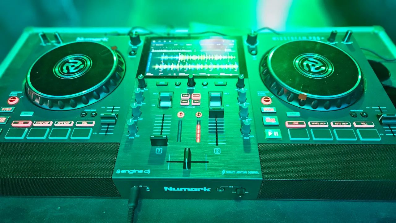 Controladora Numark Mixstream Pro 2 Decks - Foto 4