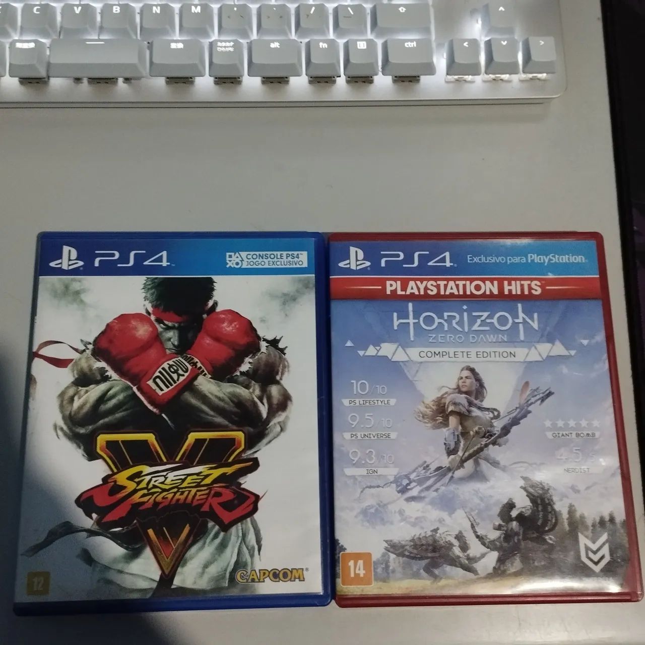 Dois jogos de PS4 