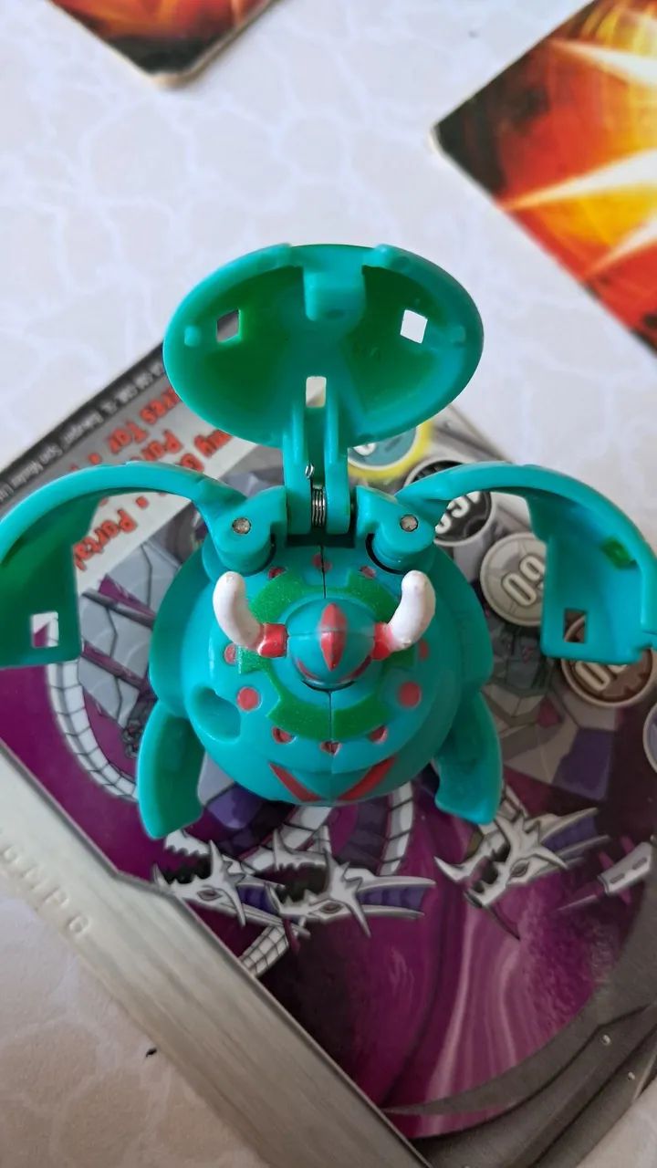Bakugan Shadow Vulcan ventus - Foto 3