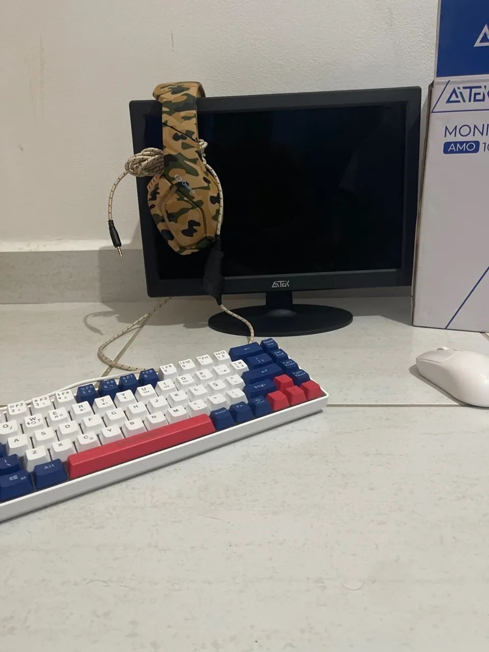 Monitor atek nunca usado 