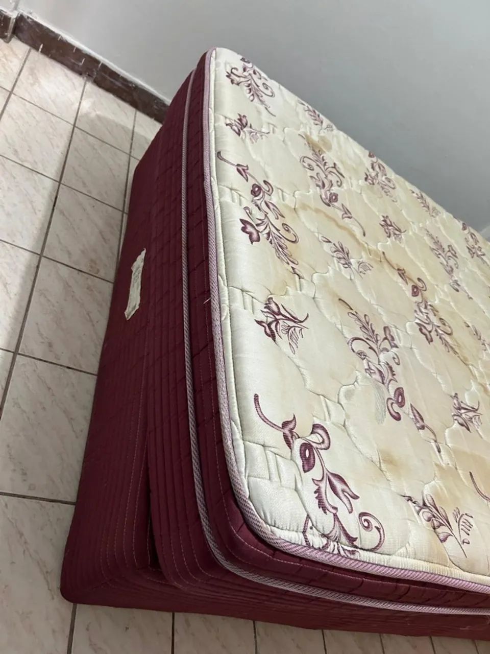 Cama box com colchão de casal _ R$ 300,00 - Foto 2