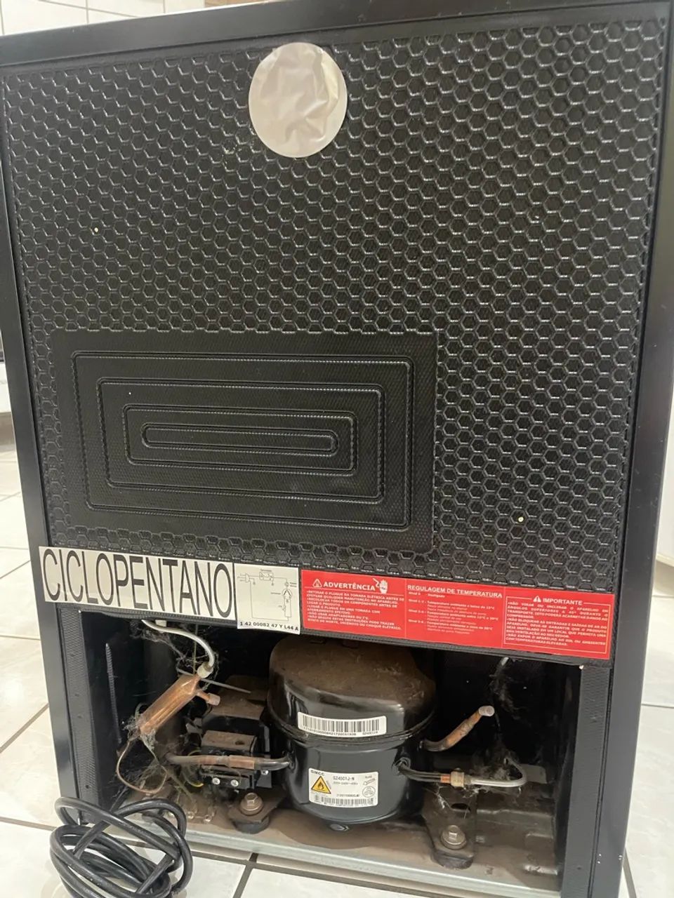 Frigobar 68 litros Philco PFG85PL - Foto 5