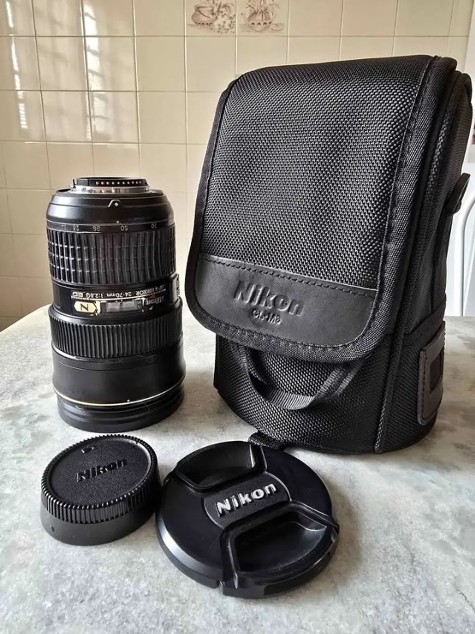 Lente Nikon 24-70mm F/2.8 Af-s Zoom Full Frme Somente Manual