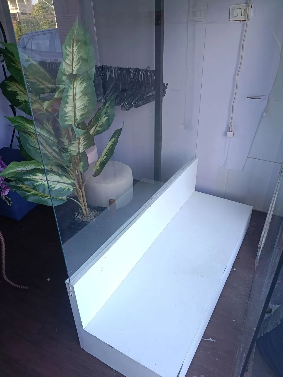 Vendo tudo para sua loja  de roupa  - Foto 2