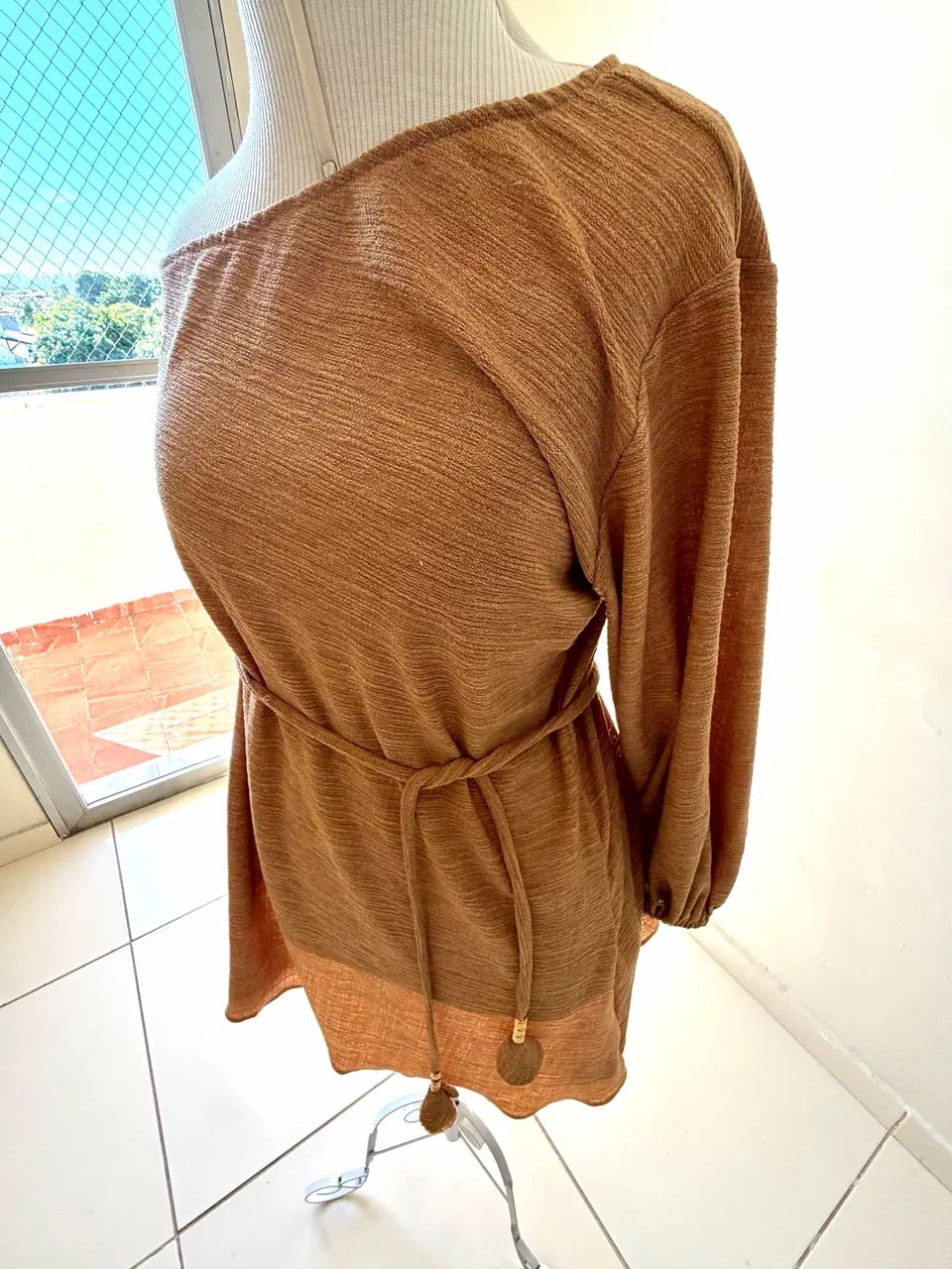 Vestido novo, na etiqueta