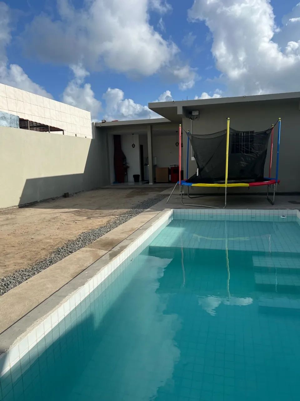 Casa com piscina 