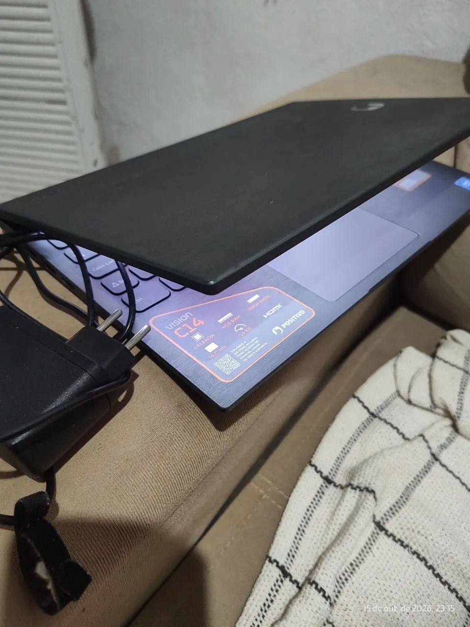 Notebook Positivo semi novo 