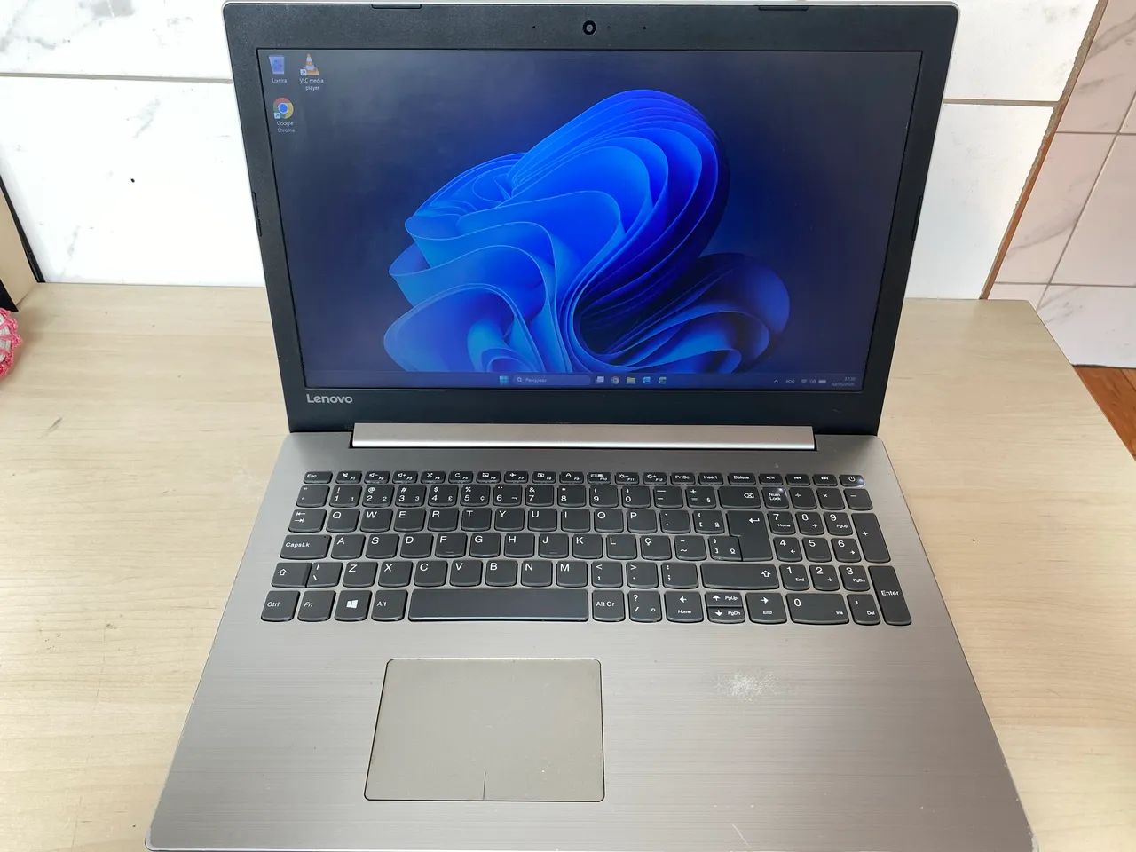 Notebook Lenovo i7 7ª Geração | 8GB RAM | SSD + HD | GPU Dedicada