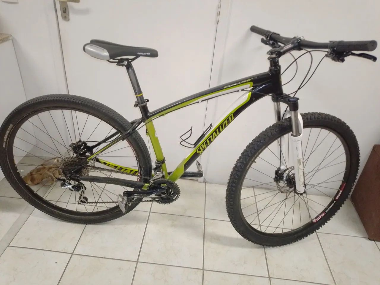 Bicicleta Specialized 29 Aluminio - Foto 2