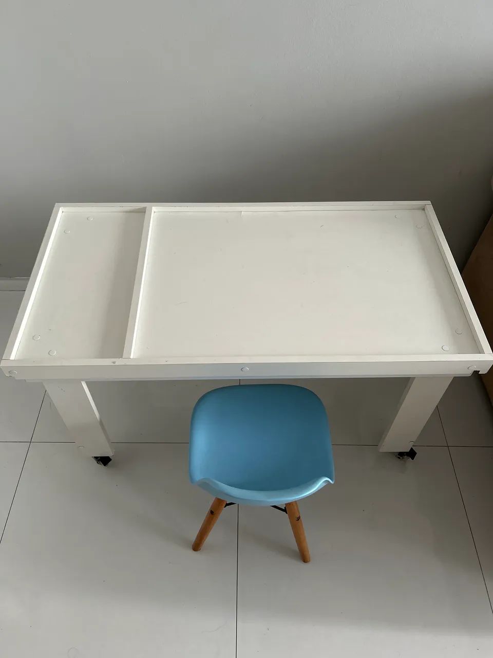 Mesa de estudo para crianças 