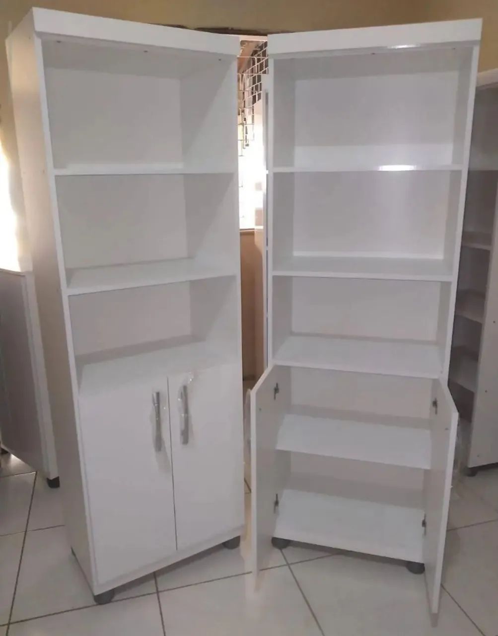 Armário logos com porta 100% MDF - Foto 2