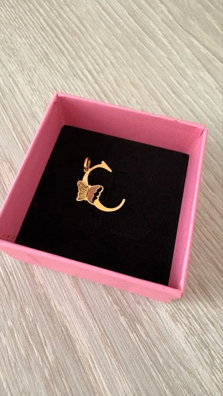 Pingente em ouro18k letra c  - Foto 2