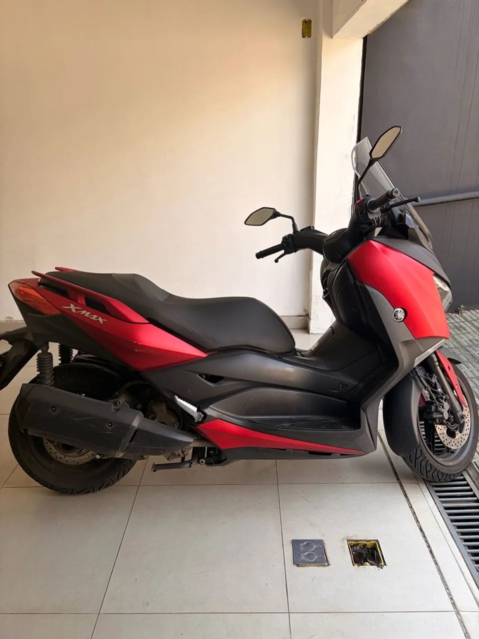 Xmax 250 ABS 2022 - Foto 2