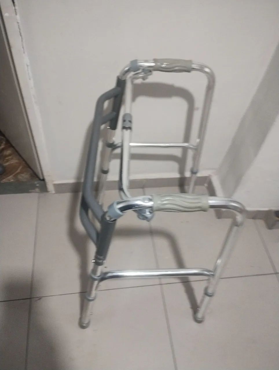 Andador em aliminio - Foto 2