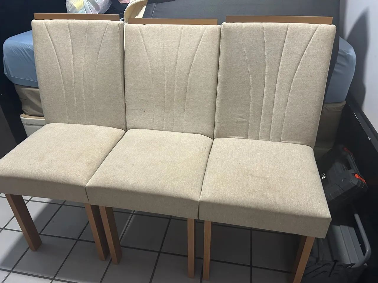 Vendo 3 cadeiras em ótimo estado  - Foto 2